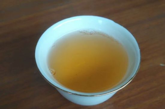 黑茶排濕毒的身體表現(xiàn)，喝黑茶排毒反應(yīng)癥狀