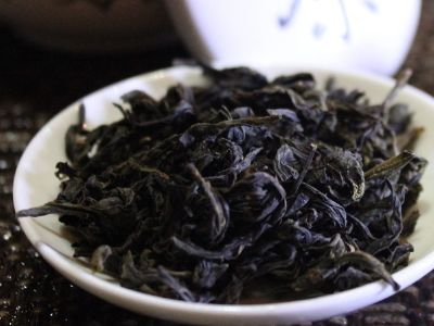 大紅袍好還是白茶好，福鼎白茶和大紅袍哪個貴？