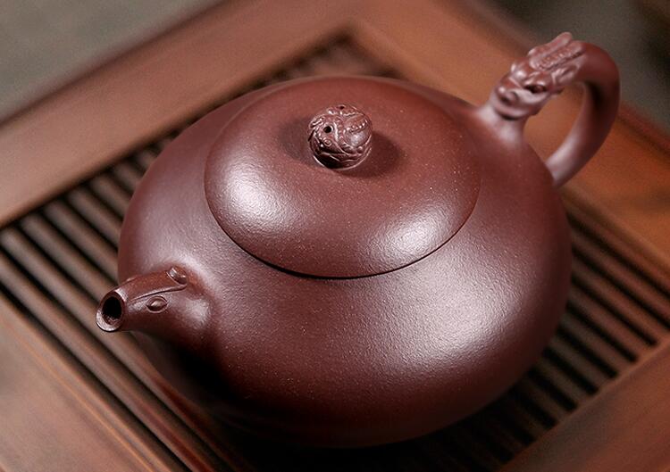 如何鑒別紫砂壺好壞，廉價(jià)的紫砂壺用了會(huì)有什么傷害